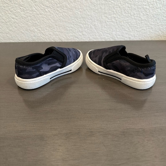 Carters toddler shoes - Picture 5 of 5